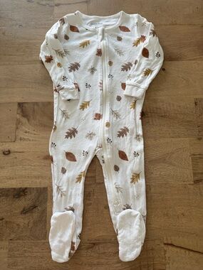 Petit Lem Cozy Cream Leaf-Print Zip Baby One-Piece footies unisex size 12 months